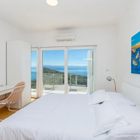 Вилла Sv, Petar