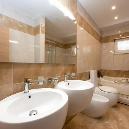 Sv, Petar Ичичи